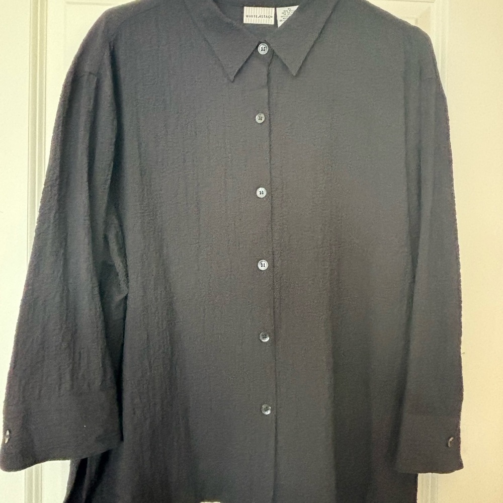 White Stag Black Textured Top